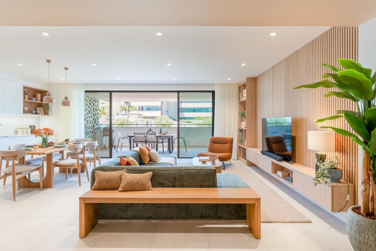 Design - Stylish & Spacious Retreat Appartamento *